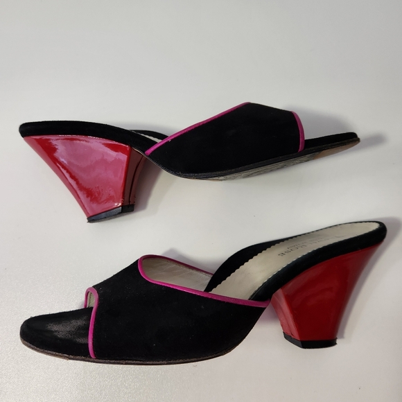 Black,Red & Pink Taryn Rose Suede Leather Heels Size 8.5 - Picture 2 of 14